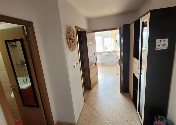 Cuibusor De Vara